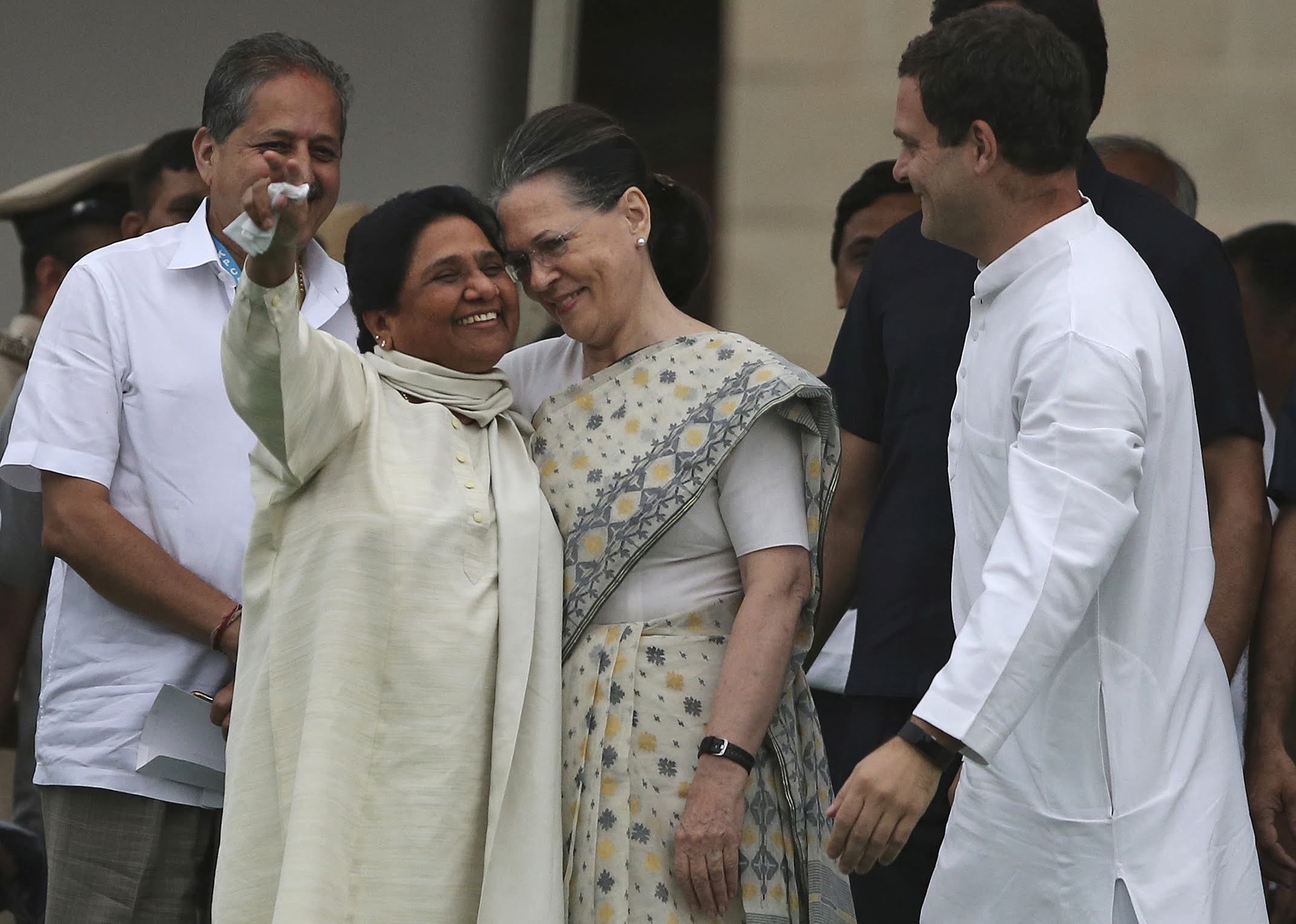 Cong to Prop Up Mayawati as PM Face?